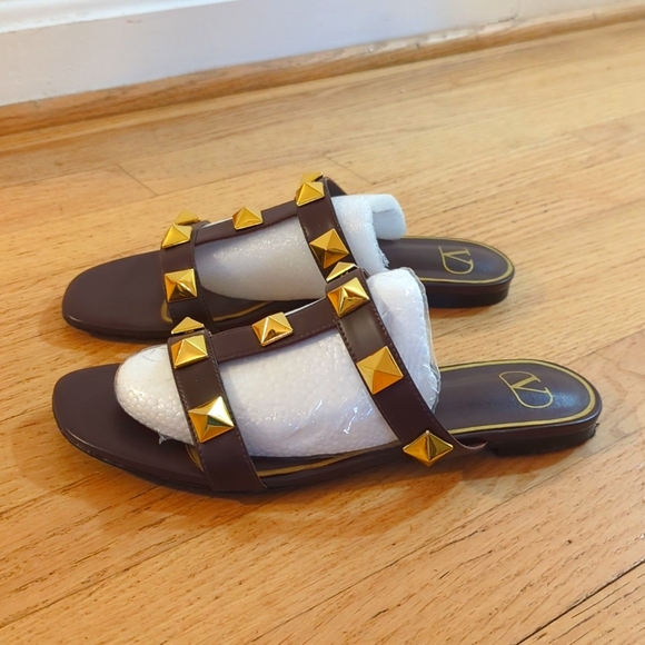 Brown stud sandals size US8 EU 40 - Picture 1 of 9